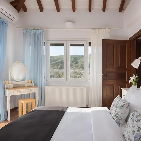 Nature Retreat Skiathos Villa