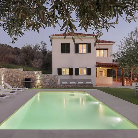 Nature Retreat Skiathos Villa